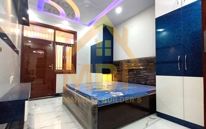 3BHK 100 Gaj Flat delhi